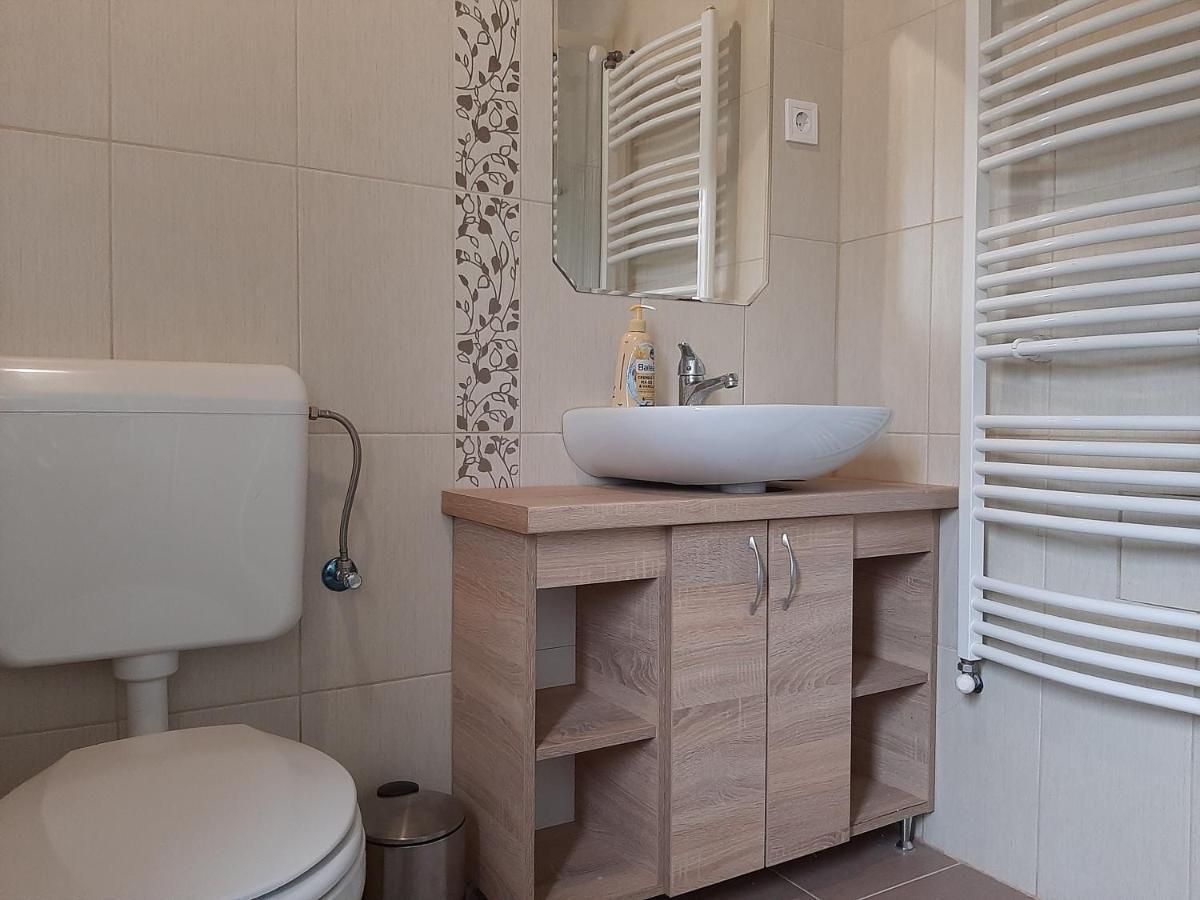 Egniss Apartman Bogács Екстериор снимка