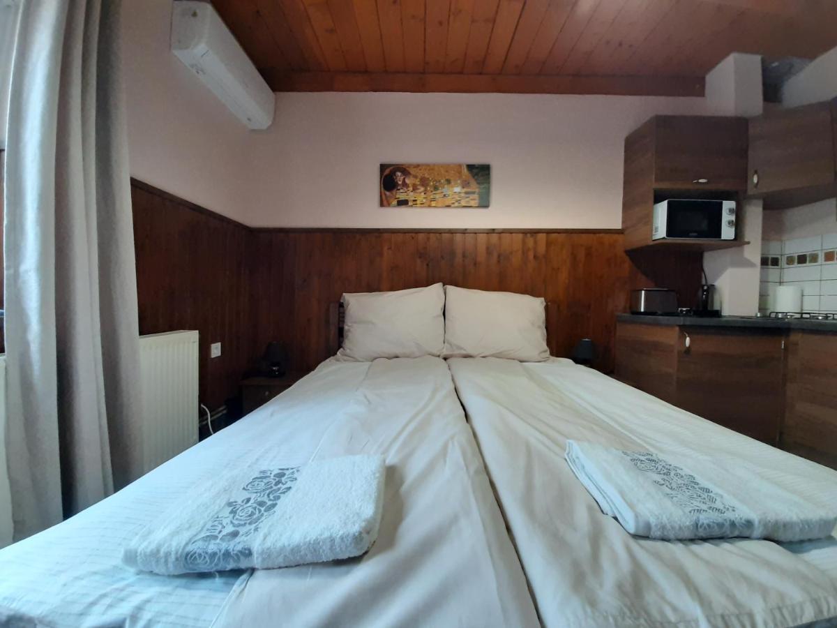 Egniss Apartman Bogács Екстериор снимка